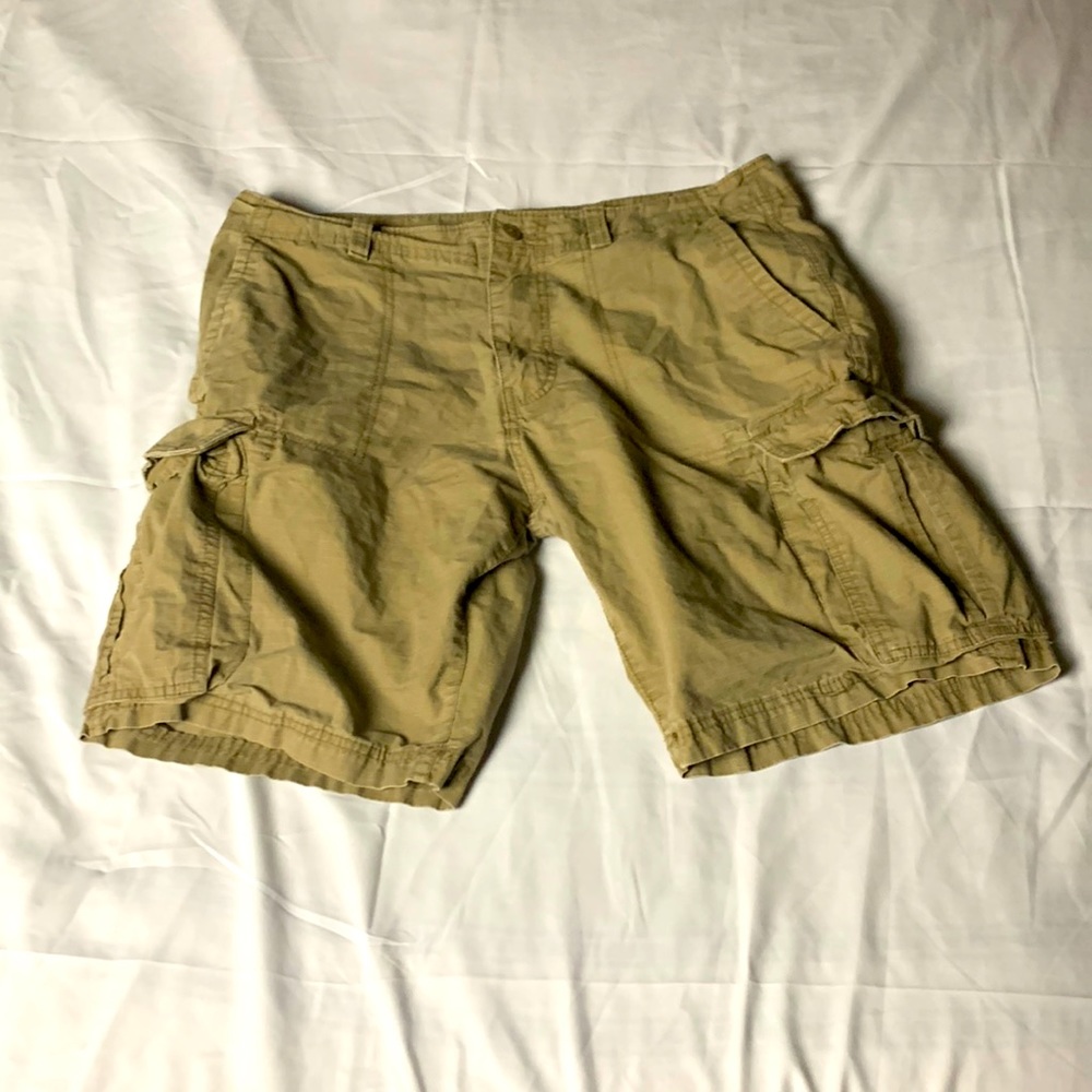 Tan Mens Cargo Shorts | 36